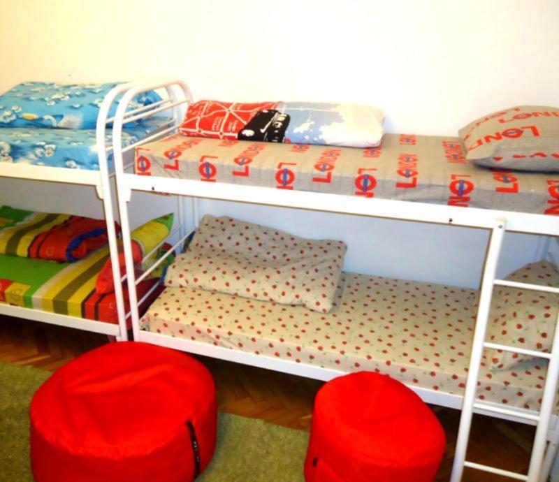 Hostel Kreshatik Kijev Szoba fotó